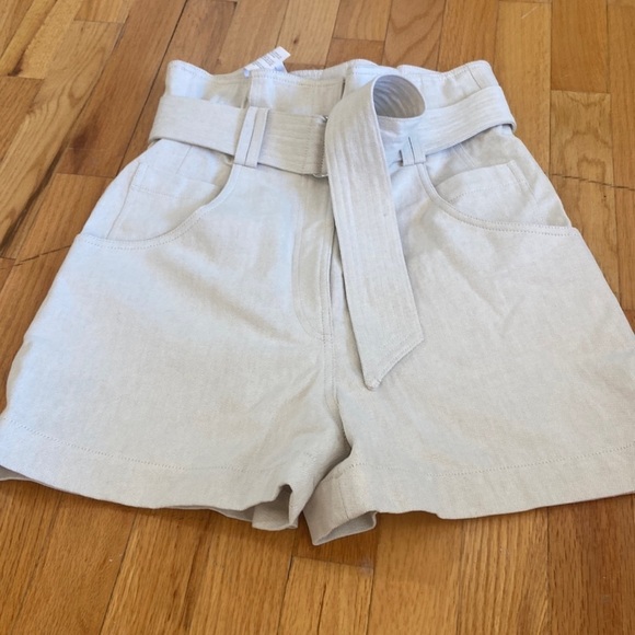 NWT Women’s IRO shorts. Light grey.  Size 36 - Picture 1 of 10